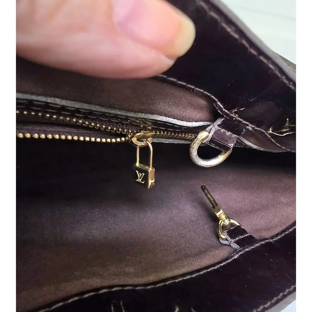 Louis Vuitton Monogram Vernis Wilshire PM Pomme D'amour Patent Leather w/ COA